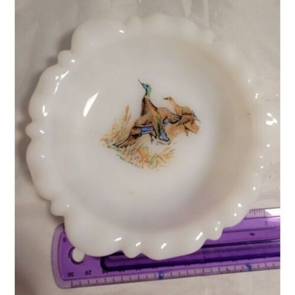 Vintage Anchor Hocking Fire King Milk Glass Ashtray Dish Mallard Duck - Picture 4 of 5